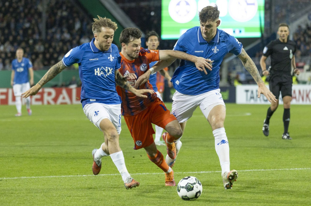 Darmstadt 98 vs Schalke 04 (02:45 &#8211; 30/10) | Xem lại trận đấu