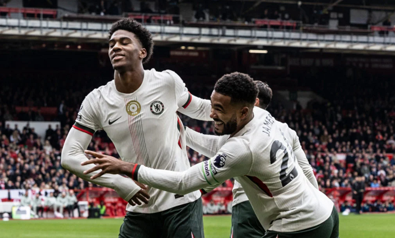 Chelsea thắng đậm, đội trưởng Reece James hết lời khen sao trẻ Acheampong